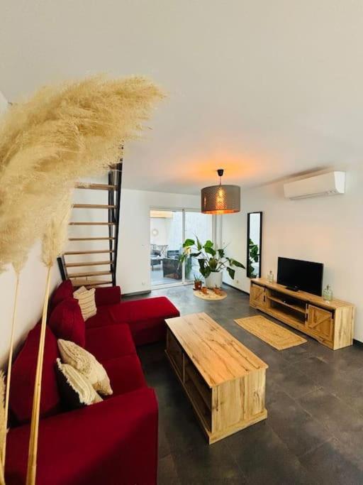 Appartement En Petite Camargue Saint-Laurent-dʼAigouze エクステリア 写真